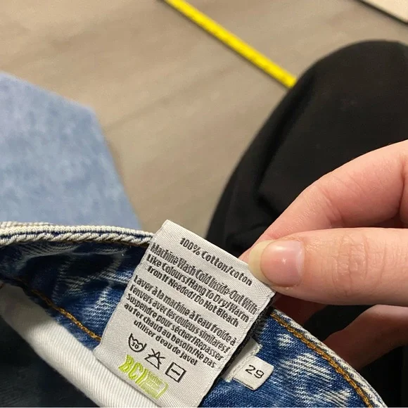 Decade Studio Size 29 (Measures 27) Bonnie High Rise Button Fly Jeans Cut Bottom - Picture 5 of 8